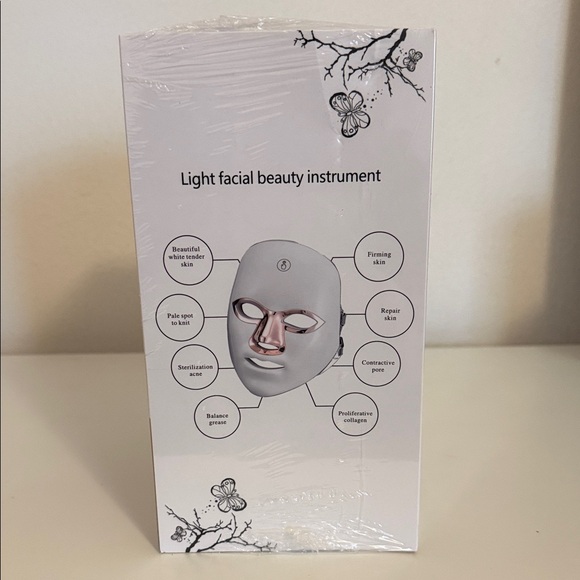 Light Facial Beauty Instrument - Picture 2 of 2